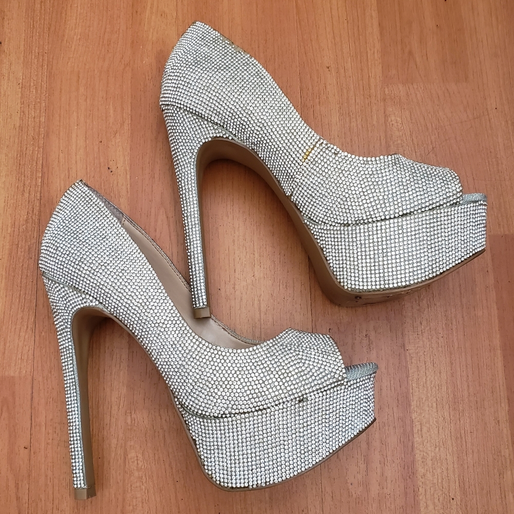 Steve Madden silver diamonte pumps